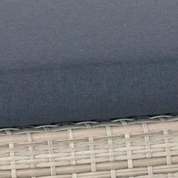 https://cdn.warentuin.nl/media/catalog/product/M/E/MEUB9900001259548_01_oosterikeen_vierdehome_loungeeen_vierdehockerseen_vierdekr_fb84.jpg