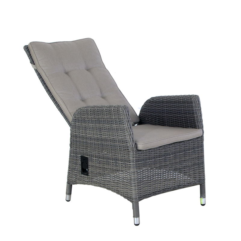 https://cdn.warentuin.nl/media/catalog/product/M/E/MEUB9900001259784_01_oosterik_home_tuinstoel_verstelbare_stoel_santa_cruz_coffe_3eb3.jpg