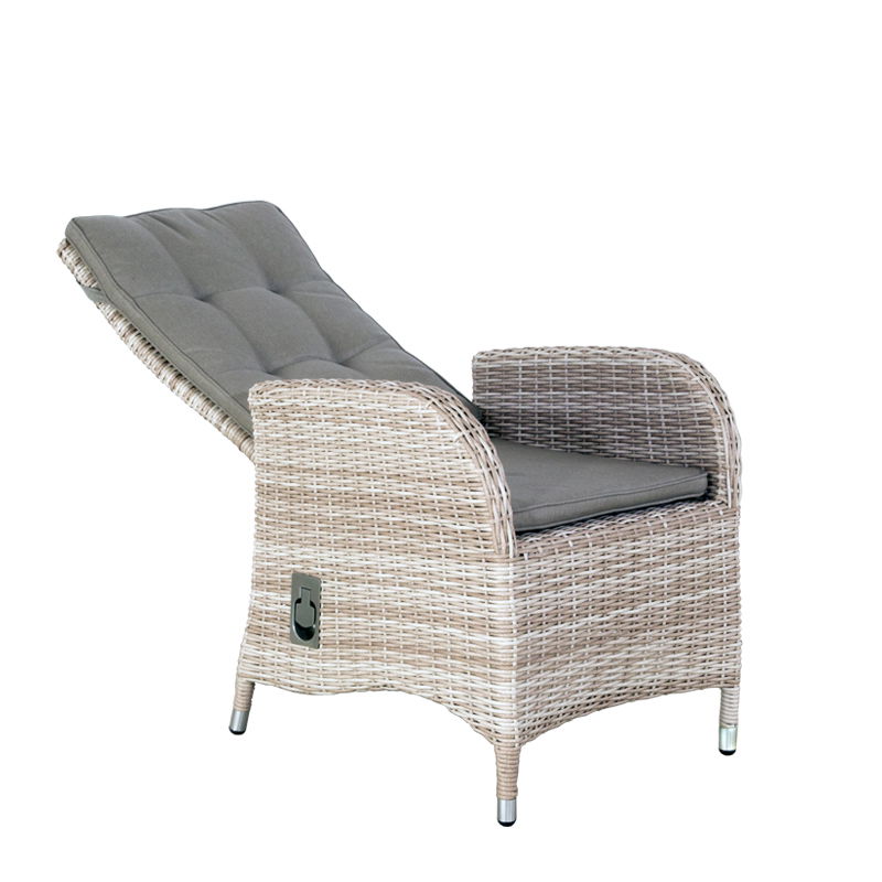 https://cdn.warentuin.nl/media/catalog/product/M/E/MEUB9900001260179_01_oosterik_home_tuinstoel_verstelbare_stoel_santa_maria_hone_bef9.jpg