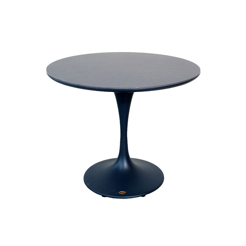 https://cdn.warentuin.nl/media/catalog/product/M/E/MEUB9900001885945_bridgeport_dining_tafel_midnight_grey_dia_90_cm_oosterik_home_0244.jpg