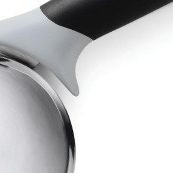 https://cdn.warentuin.nl/media/catalog/product/S/C/SCAN0077924031823_01_weber_kookgereedschap_original_pizzasnijder_weber_9656.jpg