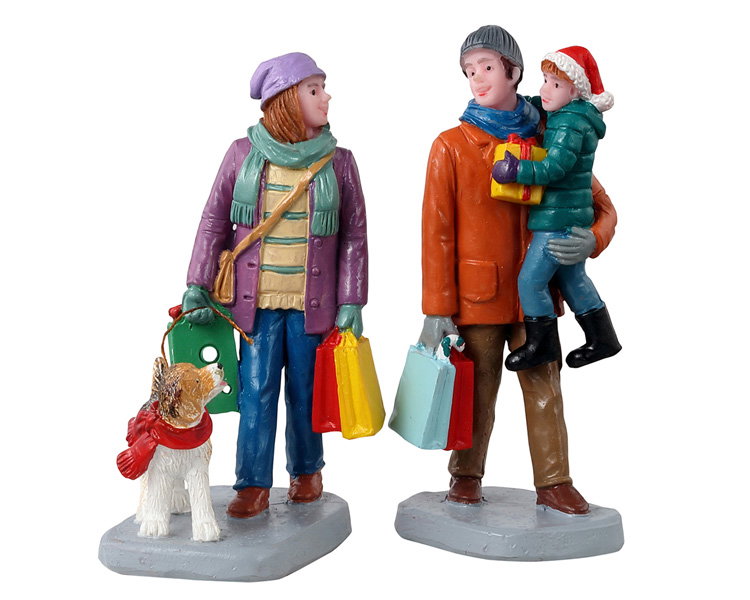 https://cdn.warentuin.nl/media/catalog/product/S/C/SCAN0728162120168_lemax_decoratie_kerstfiguur_holiday_shoppers_set_of_2_lemax_43e0.jpg