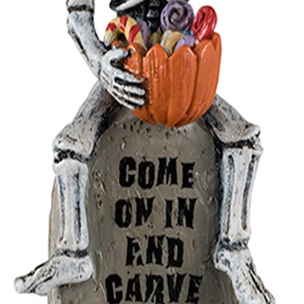 https://cdn.warentuin.nl/media/catalog/product/S/C/SCAN0728162423030_01_lemax_halloweenminiatuur_pumpkin_patch_ghoul_12x4x18_cm_ha_6b2e.jpg