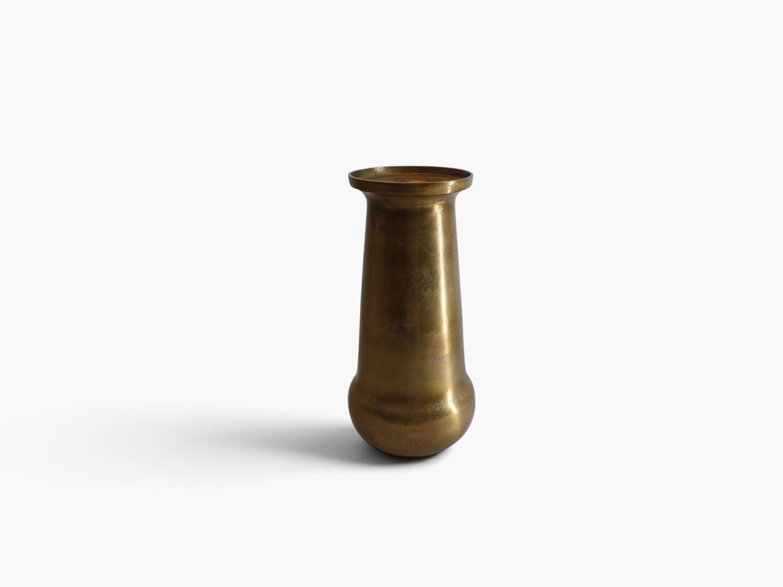 Vase Aluminium Ant. Brass 20x41cm Buitengewoon de Boet - Buitengewoon de boet