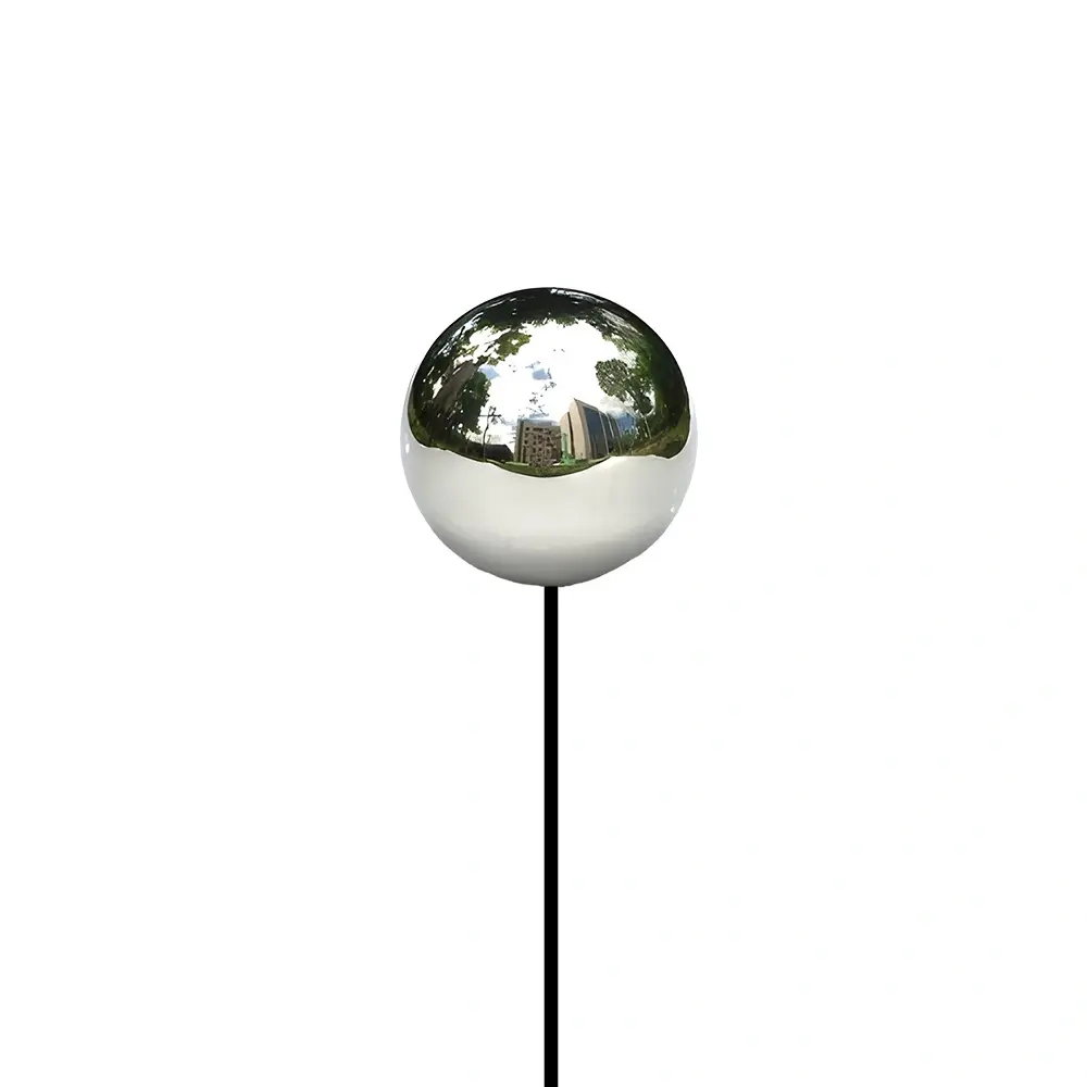 https://cdn.warentuin.nl/media/catalog/product/S/C/SCAN2500000256073_deco_heksenbol_op_stok_zilver_roestvrij_st_f596.jpg