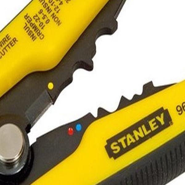 https://cdn.warentuin.nl/media/catalog/product/S/C/SCAN3253560962302_01_sfm_striptang_automatisch_stanley_29c3.jpg
