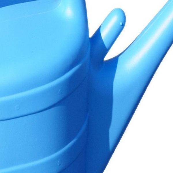 https://cdn.warentuin.nl/media/catalog/product/S/C/SCAN4000150720199_01_geli_gieters_gieter_10_liter_azuur_geli_0d66.jpg