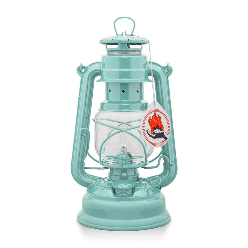 https://cdn.warentuin.nl/media/catalog/product/S/C/SCAN4250435701645_stormlamp_276_licht_groen_feuerhand_8aa1.jpg