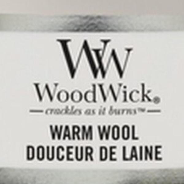 https://cdn.warentuin.nl/media/catalog/product/S/C/SCAN5038581145525_01_warm_wool_mini_candle_woodwick_686b.jpg