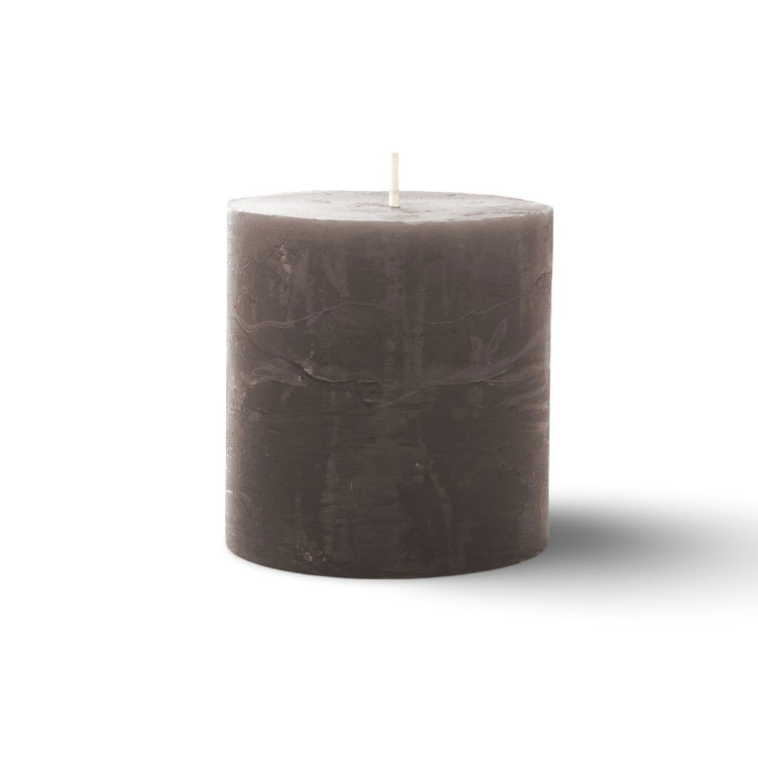 https://cdn.warentuin.nl/media/catalog/product/S/C/SCAN5411708189266_01_kaars_rustiek_70_70_mm_donkergrijs_spaas_2258.jpg