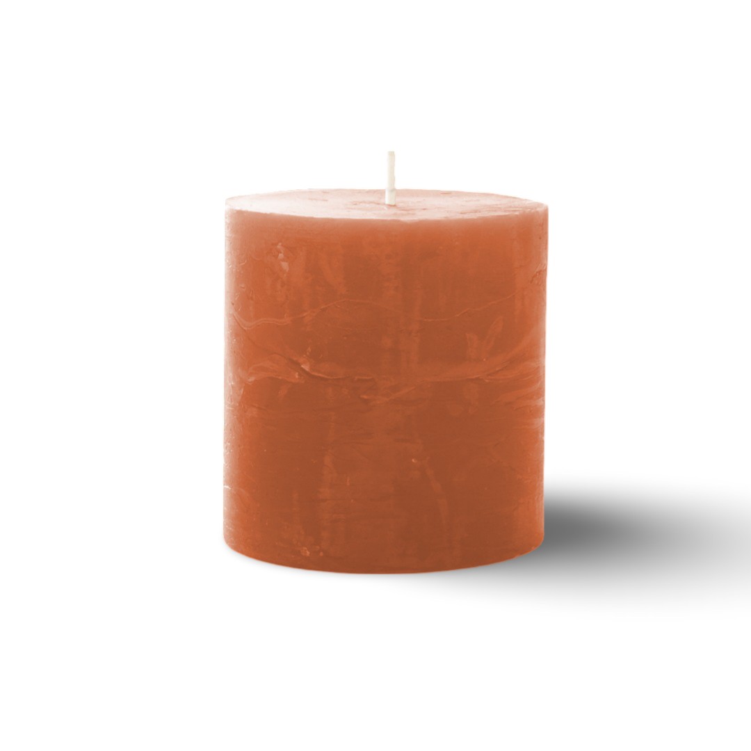 https://cdn.warentuin.nl/media/catalog/product/S/C/SCAN5411708189297_01_kaars_rustiek_70_70_mm_oranje_spaas_af85.jpg