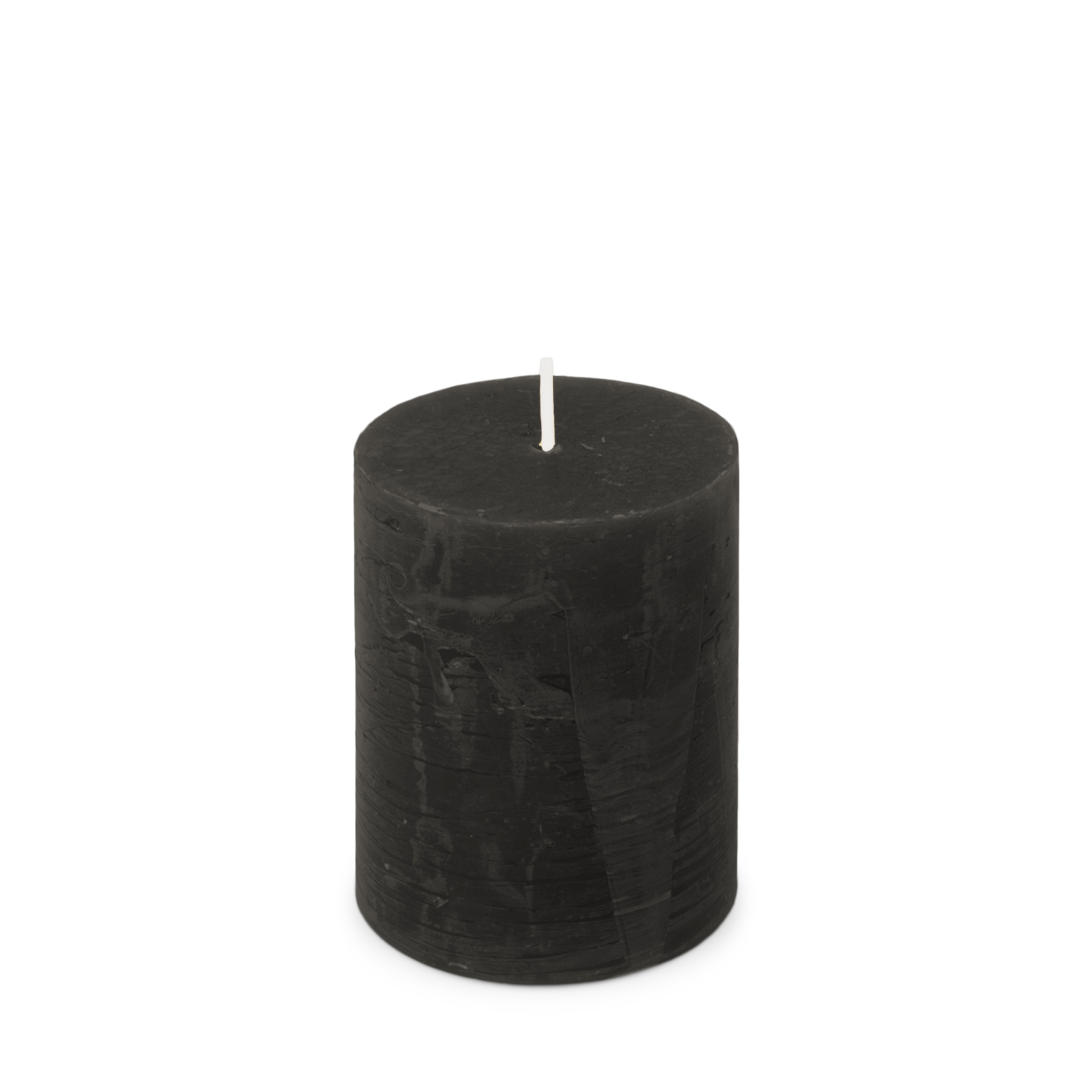 https://cdn.warentuin.nl/media/catalog/product/S/C/SCAN5411708189563_kaars_rustiek_70_95_mm_zwart_spaas_1f74.png