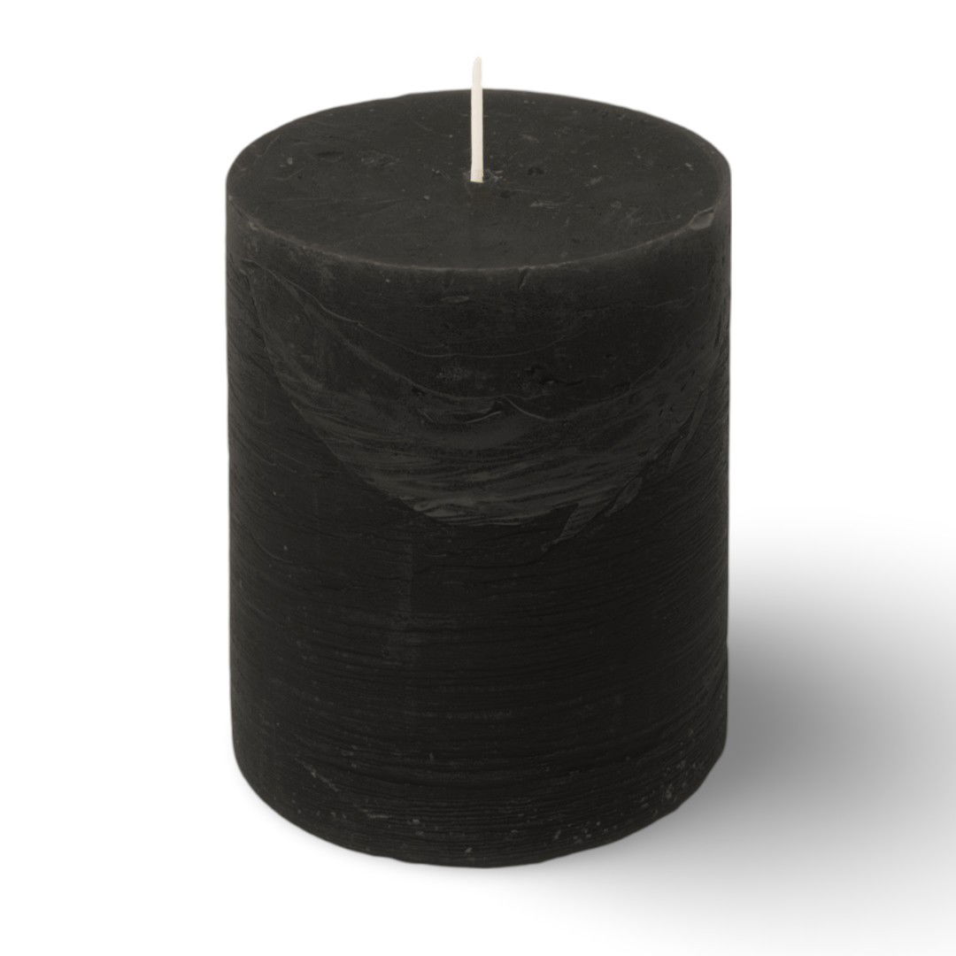 https://cdn.warentuin.nl/media/catalog/product/S/C/SCAN5411708189884_01_kaars_rustiek_100_130_mm_zwart_spaas_9fe1.jpg