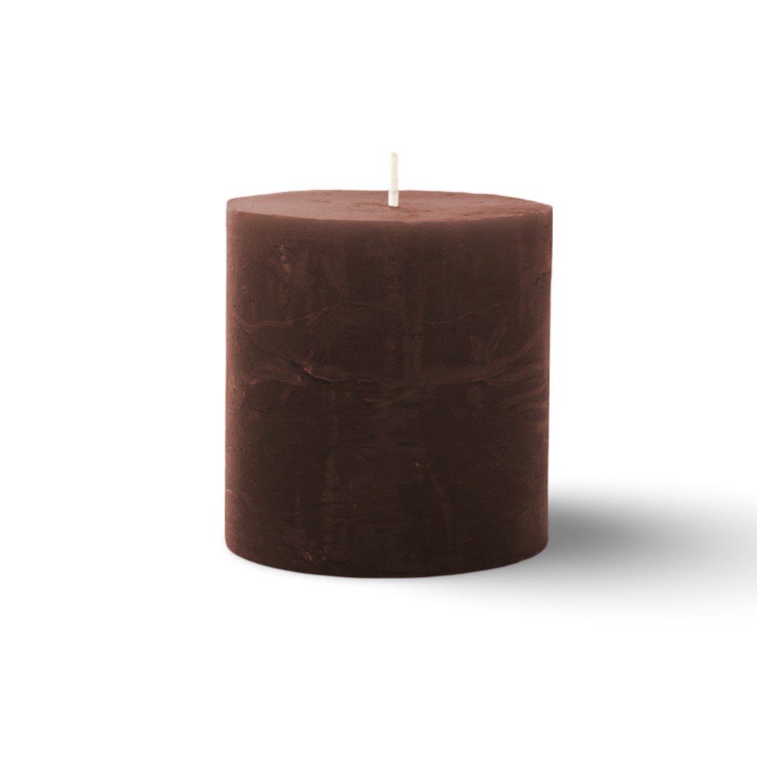 https://cdn.warentuin.nl/media/catalog/product/S/C/SCAN5411708189983_01_kaars_rustiek_100_130_mm_donkerbruin_spaas_2813.jpg