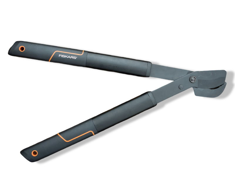 https://cdn.warentuin.nl/media/catalog/product/S/C/SCAN6411501121608_01_fiskars_singlestep_takkenschaar_bypass_l50cm_6c94.jpg