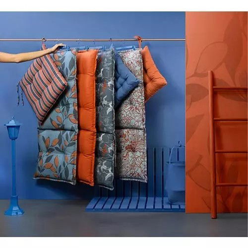https://cdn.warentuin.nl/media/catalog/product/S/C/SCAN8711268582475_01_cuba_cognac_hoge_rugkussen_tuinkussen_123x50x8x_cm_hartman_87a5.jpg