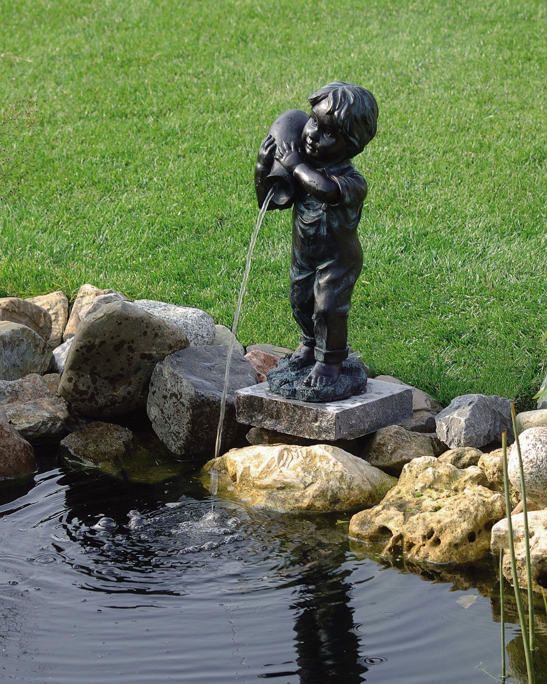 https://cdn.warentuin.nl/media/catalog/product/S/C/SCAN8711465860536_1_wasserfigur_yannick_ubbink_ea4a.jpg