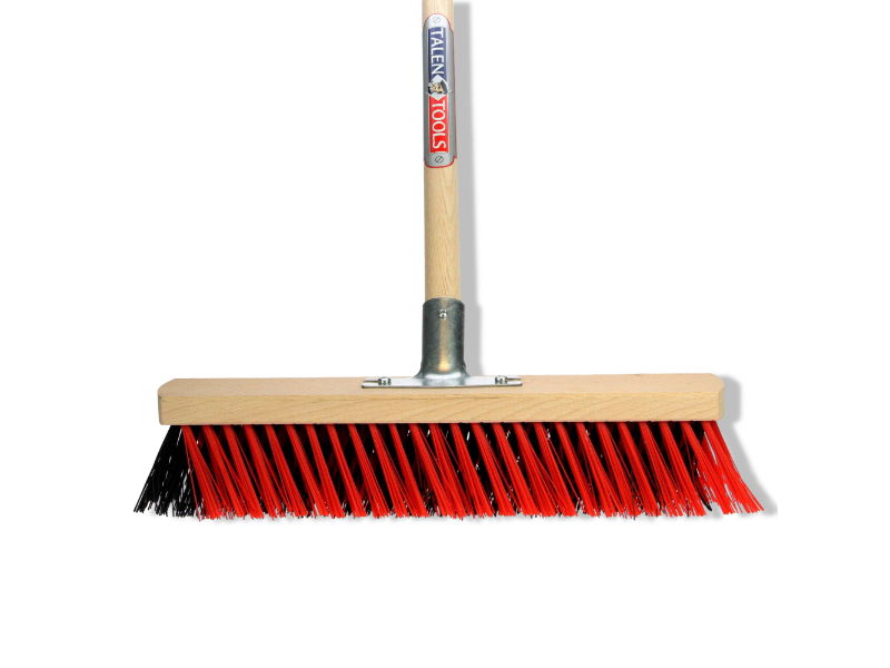 https://cdn.warentuin.nl/media/catalog/product/S/C/SCAN8712448284363_01_talentools_bezem_voor_buiten_150_cm_steel_ta_bcd8.jpg