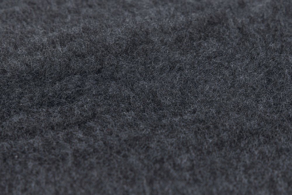 https://cdn.warentuin.nl/media/catalog/product/S/C/SCAN8712695181040_01_benchkussen_polyester_121x78cm_antr_beeztees_6723.jpg
