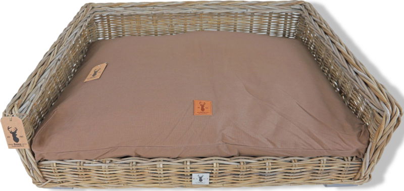 https://cdn.warentuin.nl/media/catalog/product/S/C/SCAN8712901066062_01_gebr_de_boon_boony_est_1941_ligkussen_excl_b_19a0.jpg