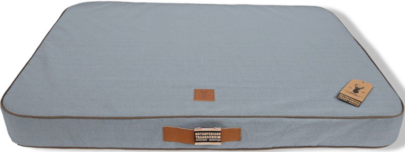 https://cdn.warentuin.nl/media/catalog/product/S/C/SCAN8712901075064_01_gebr_de_boon_boony_est_1941_orthopedisch_kus_bde8.jpg