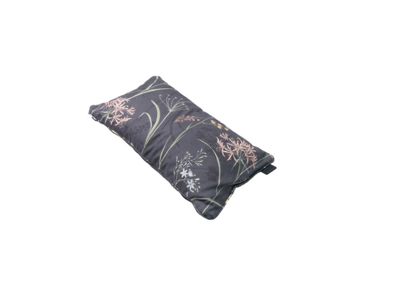 https://cdn.warentuin.nl/media/catalog/product/S/C/SCAN8713229010959_01_madison_sierkussen_sierkussen_ca_30x50_cm_donna_grey_canva_493f.jpg