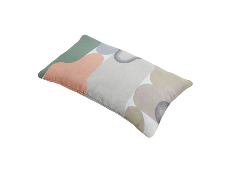 https://cdn.warentuin.nl/media/catalog/product/S/C/SCAN8713229011017_01_madison_sierkussen_sierkussen_ca_30x50_cm_grafi_salmone_31f6.jpg