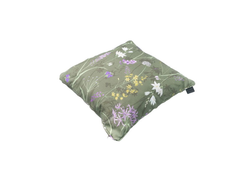https://cdn.warentuin.nl/media/catalog/product/S/C/SCAN8713229011284_01_madison_sierkussen_sierkussen_ca_50x50_cm_donna_green_canv_d1c0.jpg