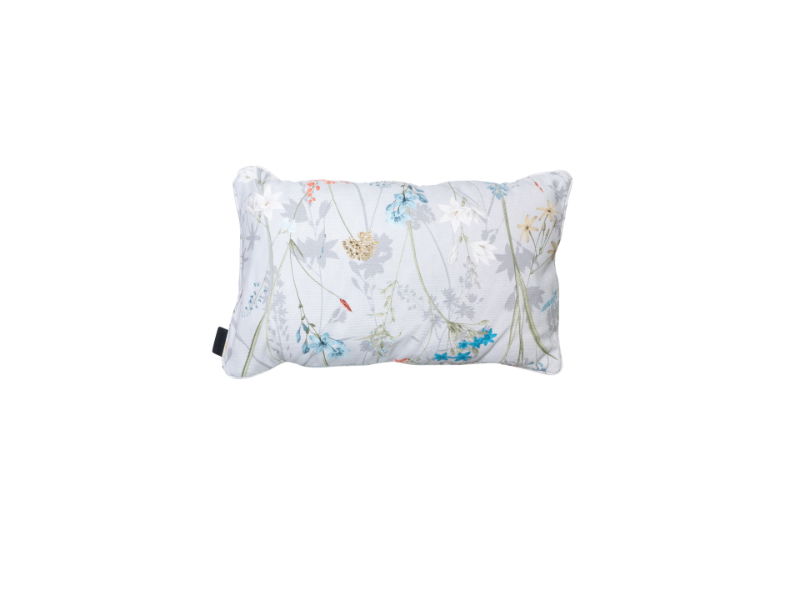 https://cdn.warentuin.nl/media/catalog/product/S/C/SCAN8713229020965_sierkussen_ca_30x50_cm_donna_azure_canvas_eco_plus_natural_ou_584d.jpg