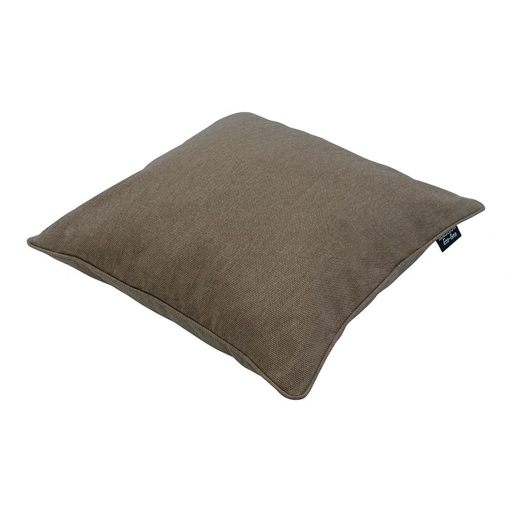 https://cdn.warentuin.nl/media/catalog/product/S/C/SCAN8713229292331_04_sierkussen_50x50_taupe_eco_nature_outdoor_finishing_madiso_7899.jpg