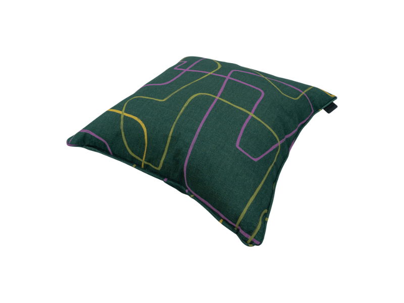 https://cdn.warentuin.nl/media/catalog/product/S/C/SCAN8713229380885_01_madison_sierkussen_sierkussen_met_paspel_ca_50x50_cm_joah__0e1f.jpg