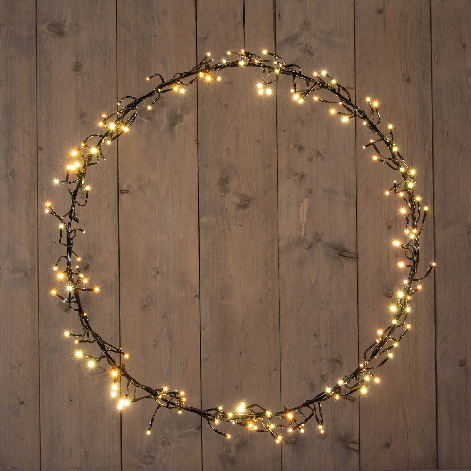 https://cdn.warentuin.nl/media/catalog/product/S/C/SCAN8713619432835_01_annas_collection_kerstdecoratie_krans_cluster_1_e263.jpg