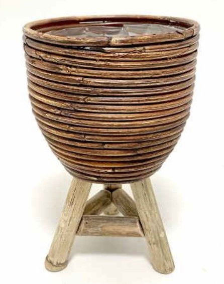 Bloempot Met Houten Poten Rotan Stripe D18H28Cm Brons Van der Leeden