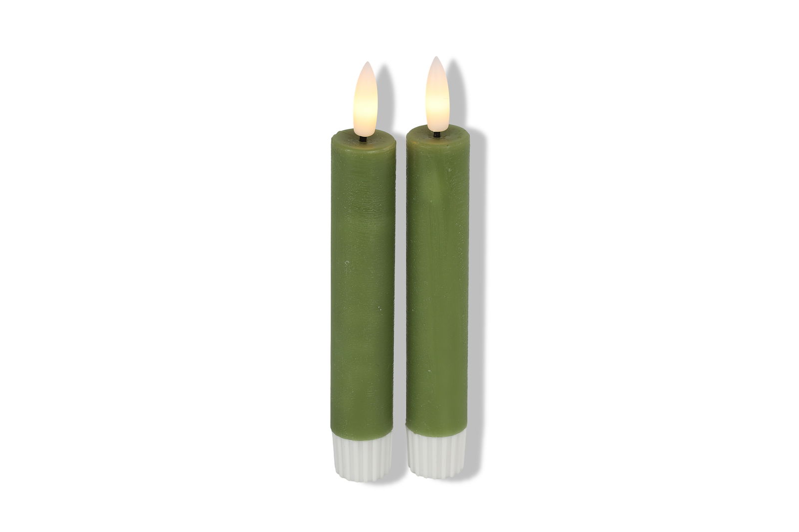 https://cdn.warentuin.nl/media/catalog/product/S/C/SCAN8718317997006_01_countryfield_woonaccesoires_ledkaars_lyon_ro_2x2x15_cm_l_g_a4d2.jpg