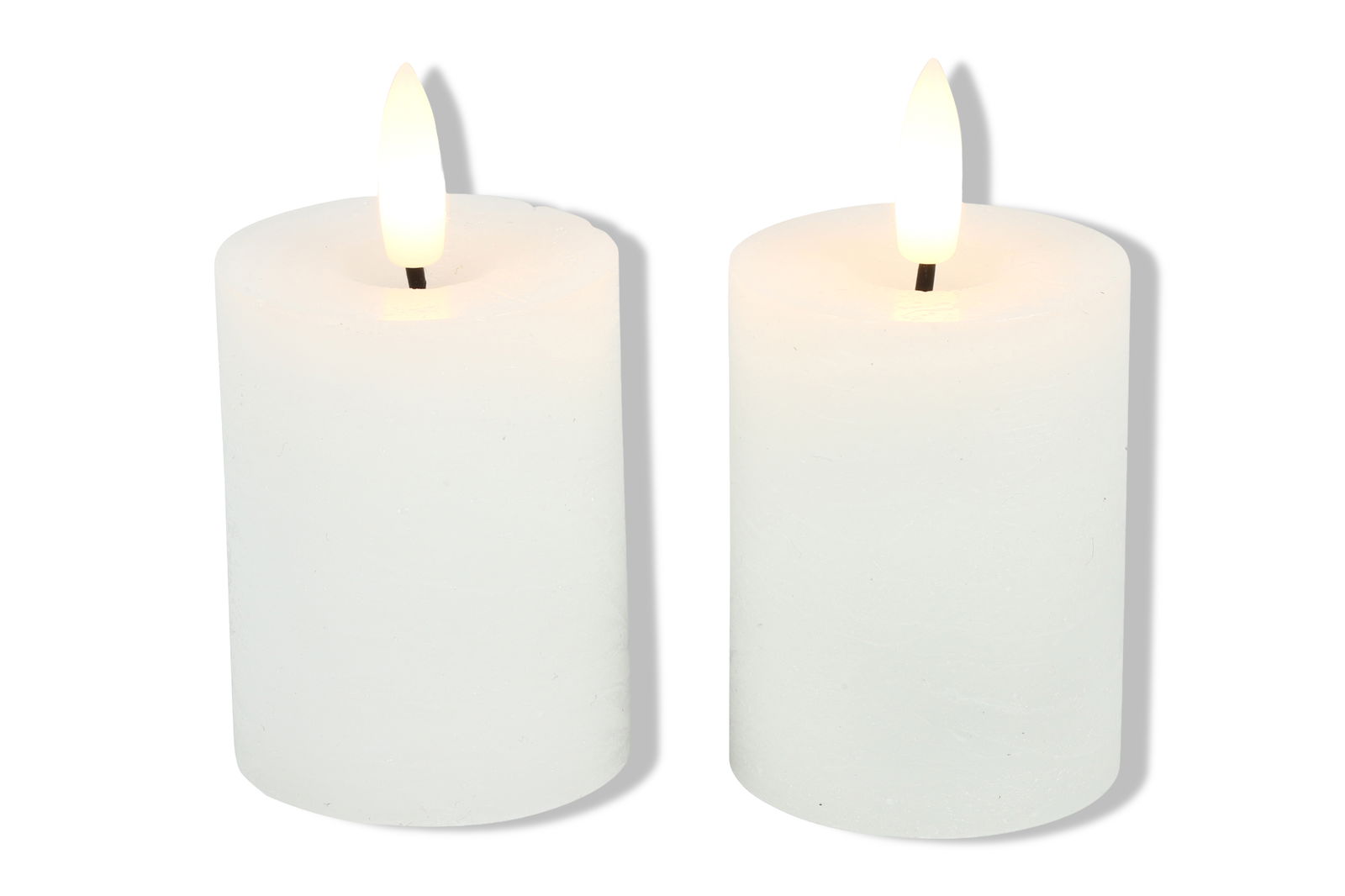 https://cdn.warentuin.nl/media/catalog/product/S/C/SCAN8718318121936_01_countryfield_woonaccesoires_ledkaars_lyon_ro_5x5x9_cm_wit__8b15.jpg