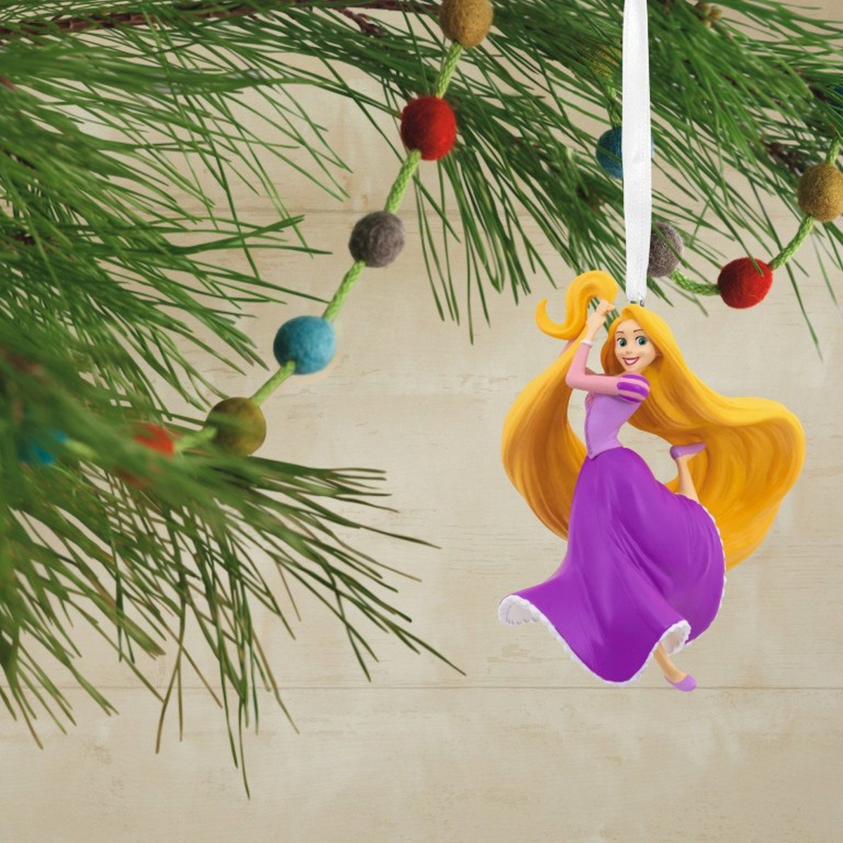Hallmark Ornament L93 FC Rapunzel kerstbal  - 