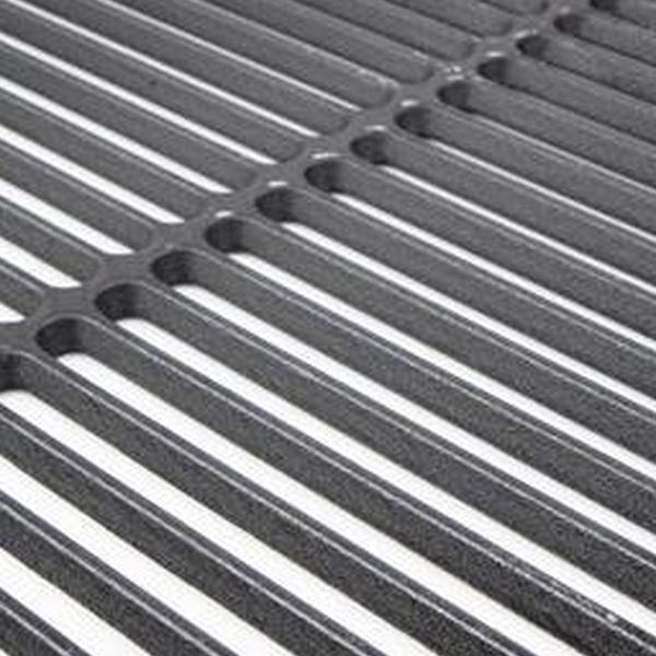 https://cdn.warentuin.nl/media/catalog/product/S/C/SCAN8718868885425_01_theeen_vierdebastard_roosters_cast_iron_grid_medium_bbq_th_9aca.jpg
