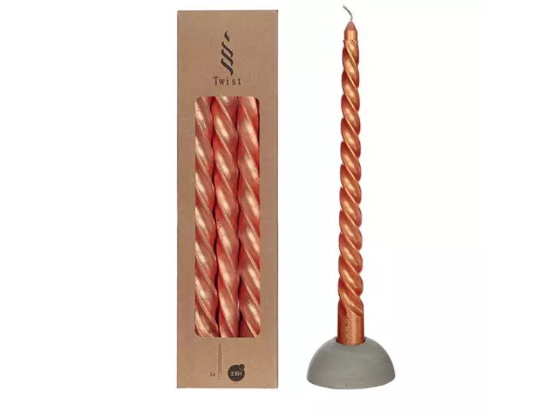 https://cdn.warentuin.nl/media/catalog/product/S/C/SCAN8720629404240_hortus_decoratie_artikelen_twisted_candles_set__8b9e.jpg