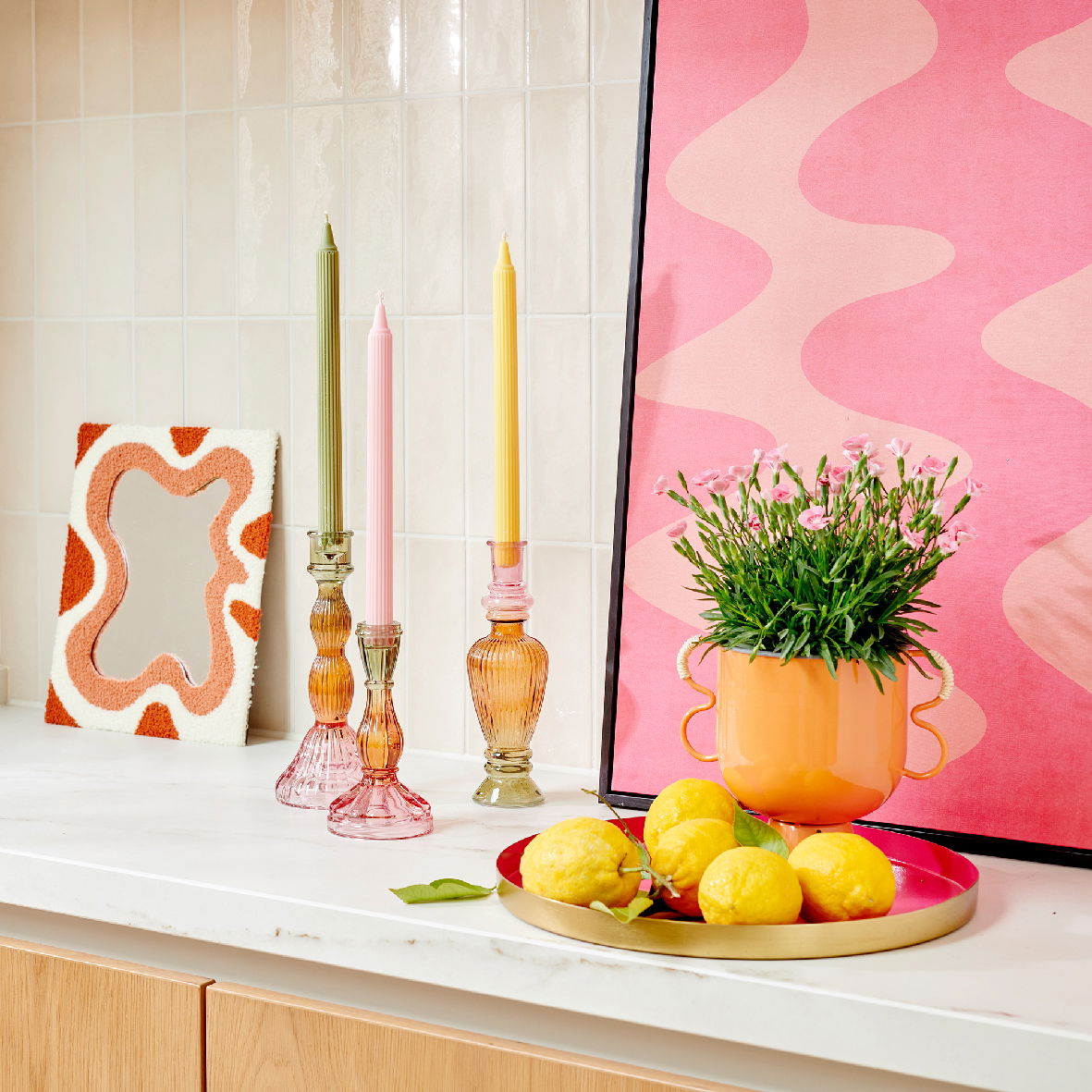 https://cdn.warentuin.nl/media/catalog/product/S/C/SCAN8720725135253_01_kandelaar_glas_d7h22_cm_a2_decoris_ca8e.jpg