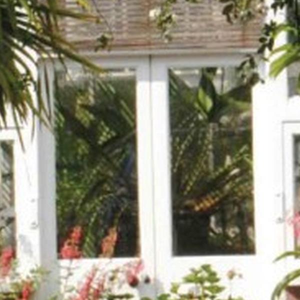 https://cdn.warentuin.nl/media/catalog/product/S/C/SCAN8720966700449_01_tuindoek_deur_kruik_170x90cm_bruin_customize_it_5930.jpg