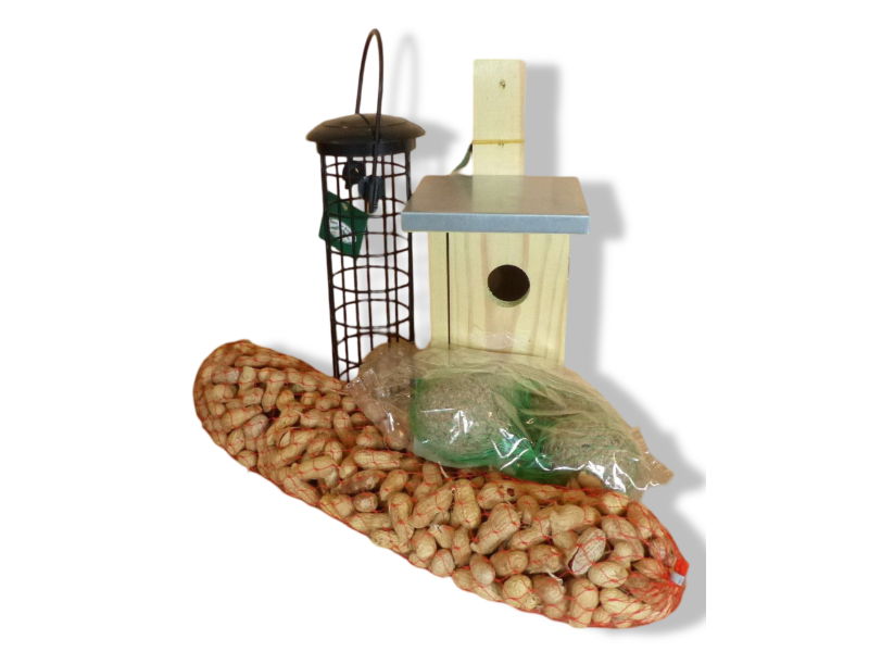 https://cdn.warentuin.nl/media/catalog/product/T/H/THEM4146516130153_01_warentuin_mix_cadeaupakket_vogelvriendelijk__32e9.jpg