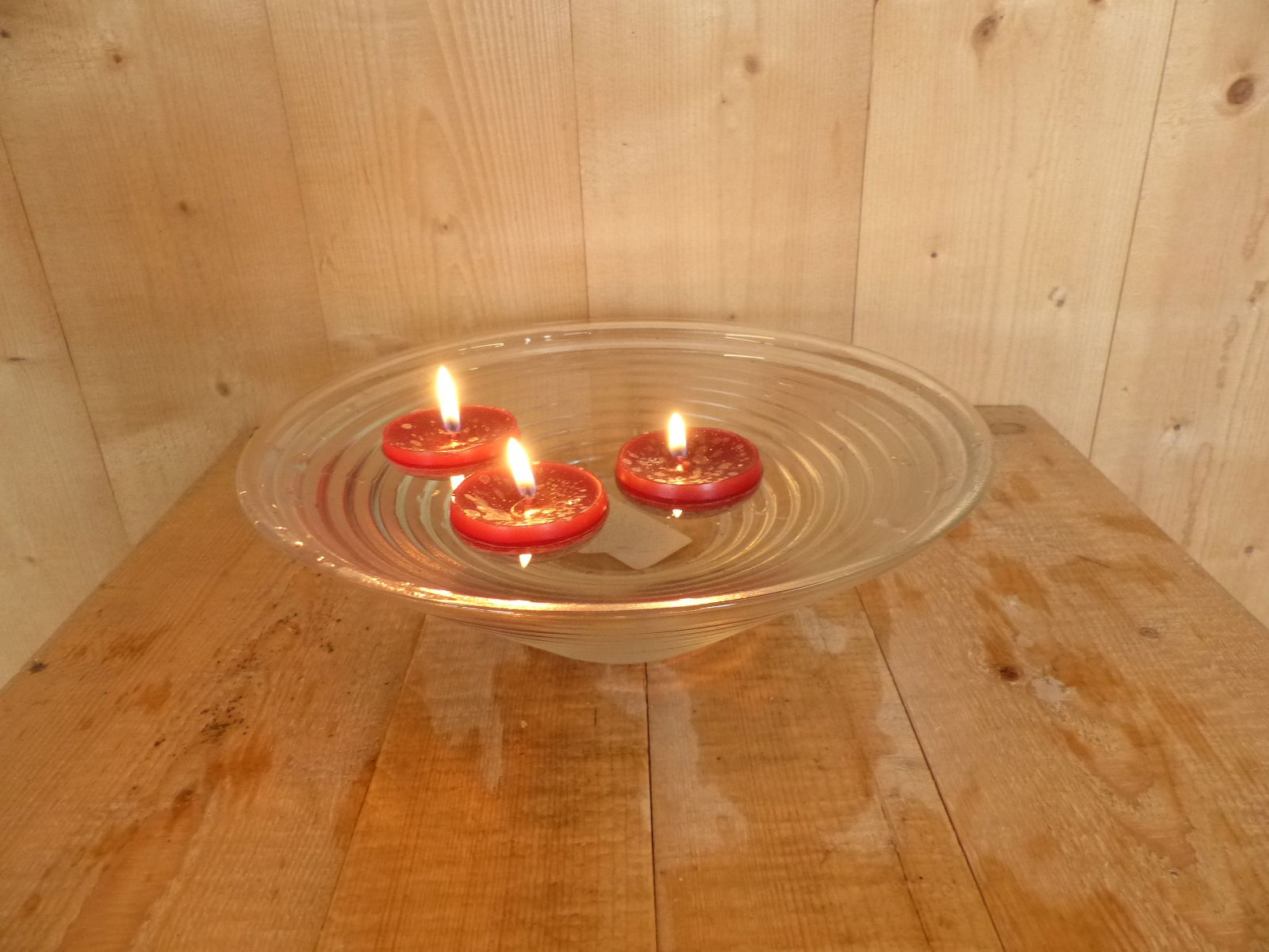 Drijfkaarsen 3 stuks Cadeau set rood in glazen ronde lage schaal - Warentuin Mix