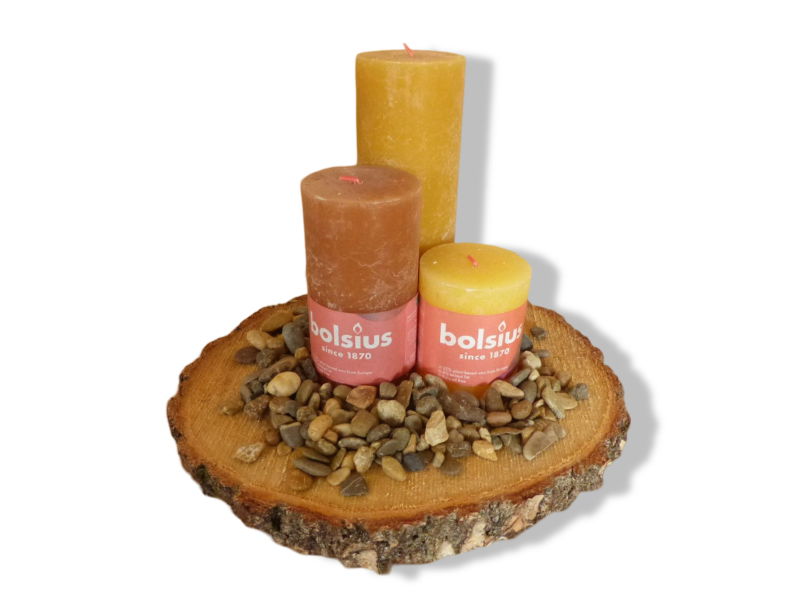 https://cdn.warentuin.nl/media/catalog/product/T/H/THEM4146516130180_01_warentuin_mix_kaarsen_set_bolsius_3_stuk_hon_6b28.jpg