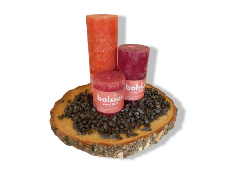 https://cdn.warentuin.nl/media/catalog/product/T/H/THEM4146516130183_01_warentuin_mix_kaarsen_set_bolsius_3_stuk_rod_330a.jpg