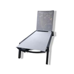 https://cdn.warentuin.nl/media/catalog/product/cache/c4ccdc3289984973330b94303da26677/a/d/adkins_sunlounger_black_driesprong_collection.jpg