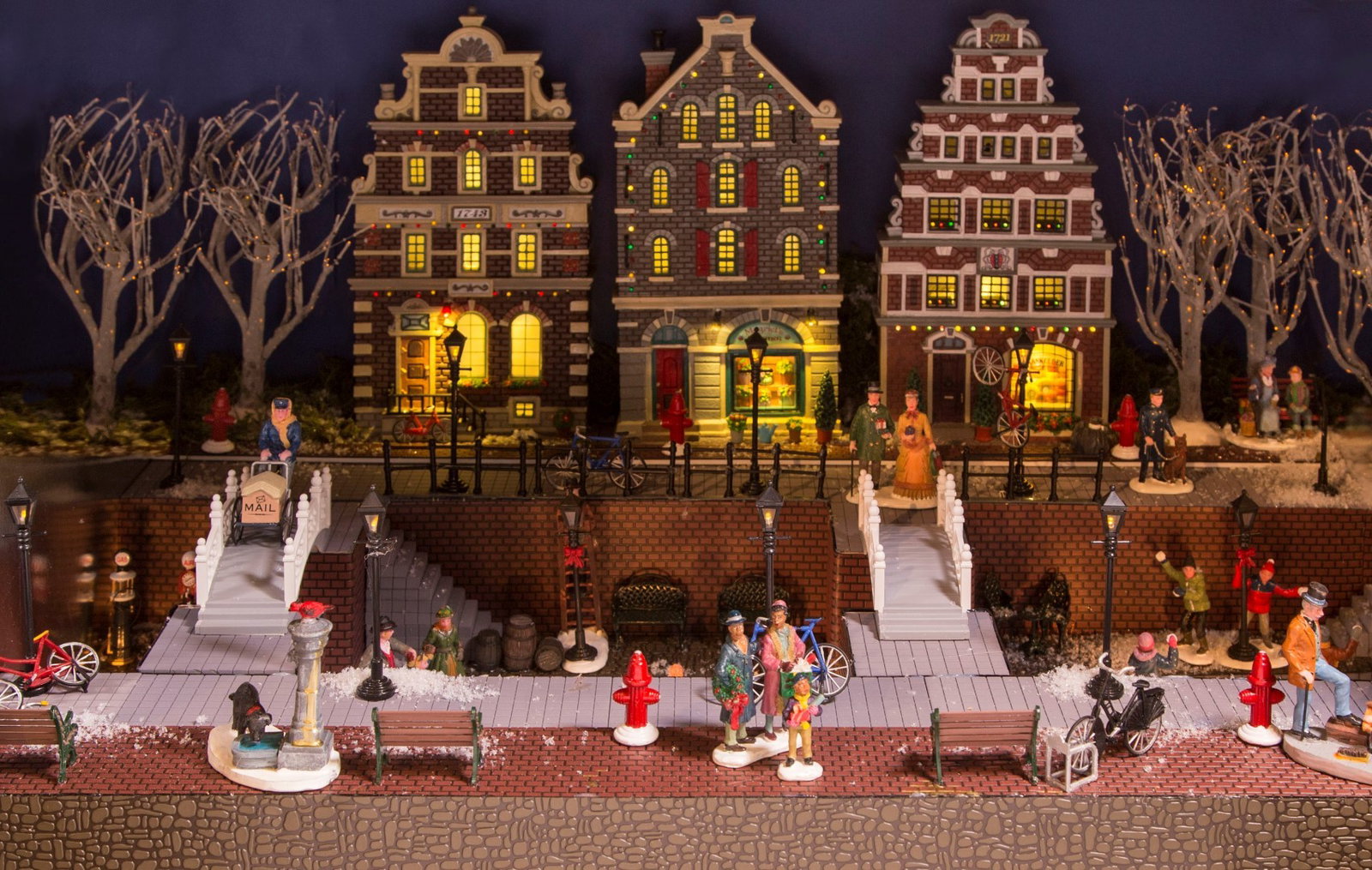 https://cdn.warentuin.nl/media/catalog/product/l/e/lemax_sfeer_2020_warentuin_kerst2_6_7104.jpg