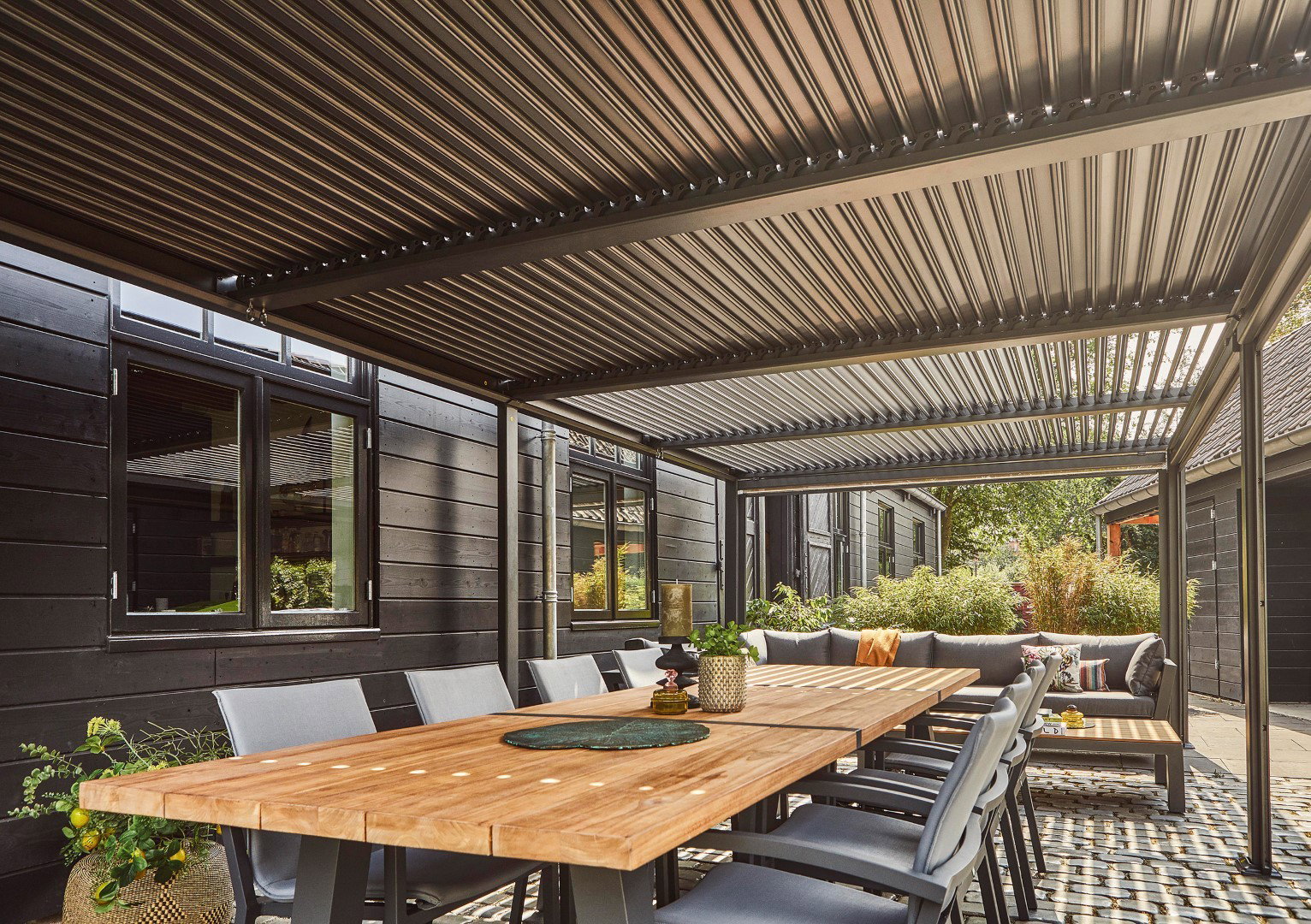 https://cdn.warentuin.nl/media/catalog/product/p/a/patio_cover_3_bij_3.6_meter_wit_overkapping_maranza_4__1_1_1_b823.jpg